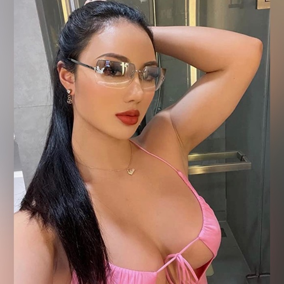 NWT Rectangle Y2k Sunglasses for Women, CLEAR OR PINK COLORS AVAILABLE - Picture 4 of 8